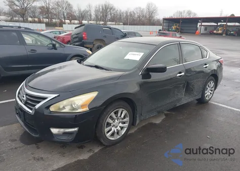 2015 Nissan Altima 2.5 S z USA, uszkodzony, nr VIN 1N4AL3AP8FN391554
